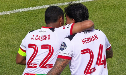 FC Universitario se destapa con goleada y logra su primer triunfo en la Liga