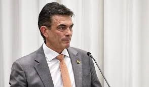 Paz propone que regiones diseñen la mitad del currículo educativo con enfoque productivo