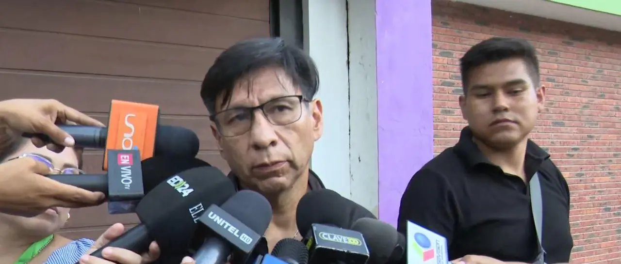 Felcn: Cabrera declara por el “caso maletas” y se deslinda de los hechos
