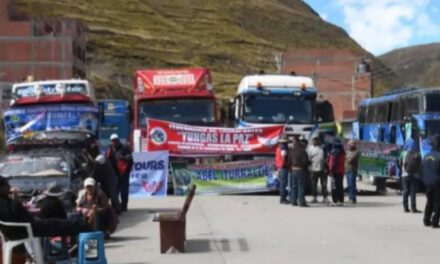 Persisten bloqueos en Urujara pese al acuerdo entre Gobierno y transportistas