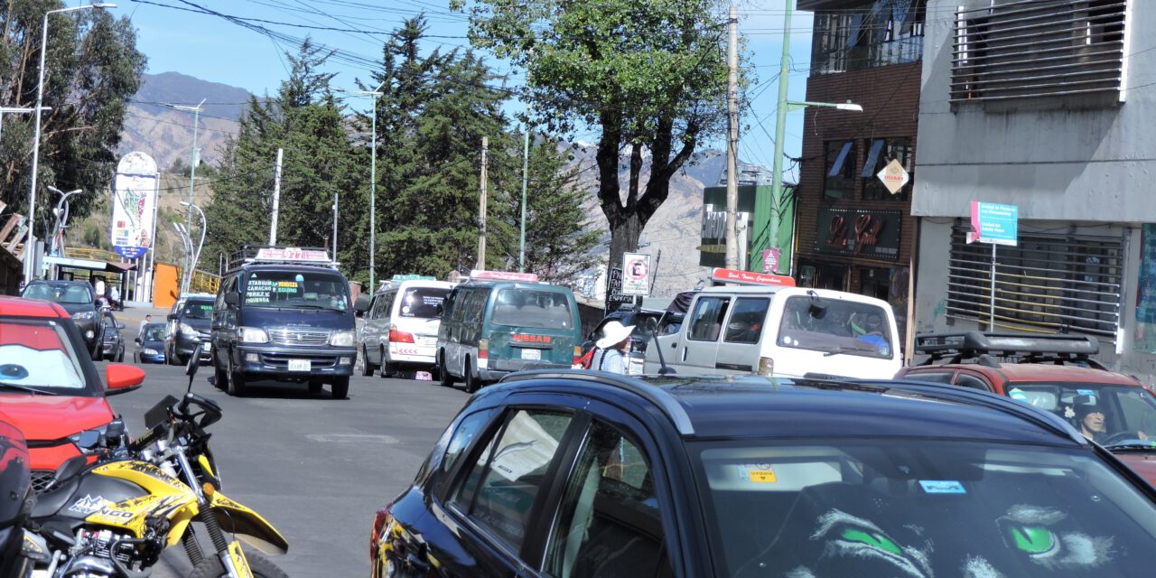 Choferes ratifican paro nacional desde este martes y descartan suspender la medida