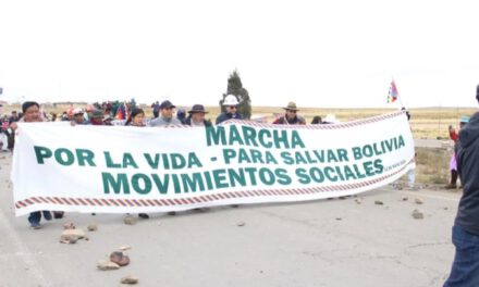 Marcha evista rumbo a La Paz endurece demandas y sectores movilizados exigen la renuncia de Rodrigo Paz