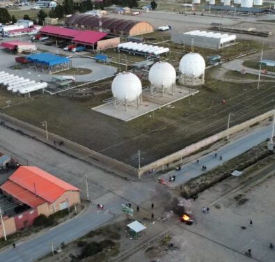 YPFB reanuda parcialmente despacho de combustibles desde Senkata tras desbloqueo parcial