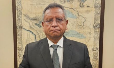 Oviedo rechaza el estado de sitio y afirma que el Gobierno busca “poner al Estado en su sitio”