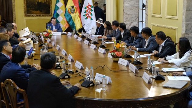 Gobernadores acuerdan agenda común y alistan propuesta económica para el Gobierno