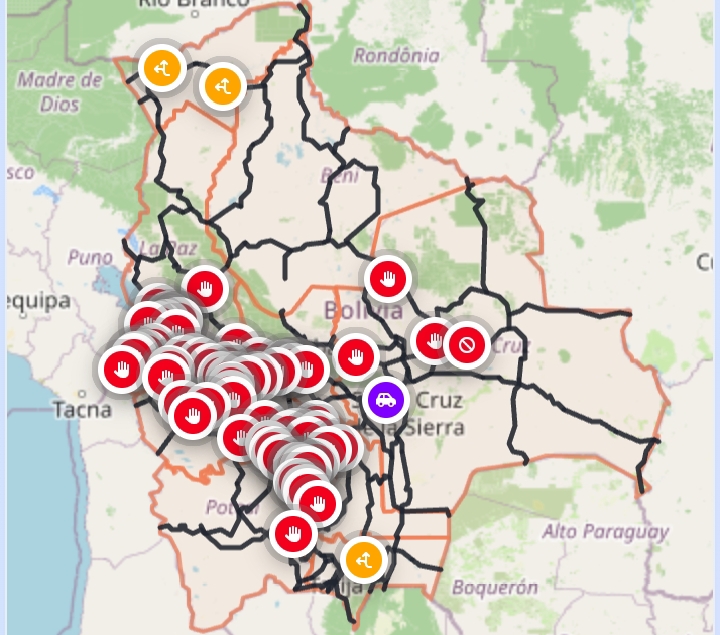 Más de 80 bloqueos complican los viajes y agravan la crisis en las carreteras del país
