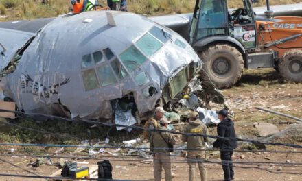 Dan prisión preventiva a piloto y arresto domiciliario a copiloto por tragedia aérea en El Alto