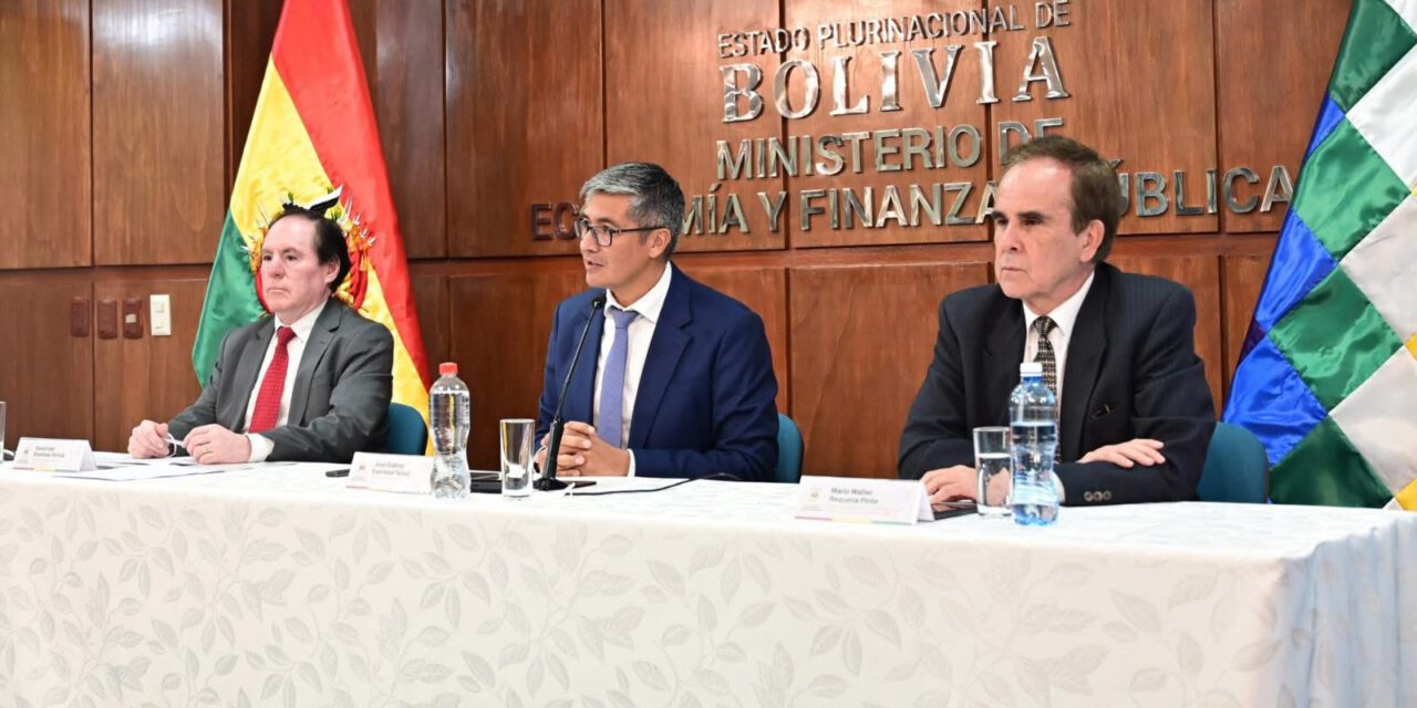 Autorizan retiros de dólares hasta $us 3.000 y retorno de remesas al sistema financiero