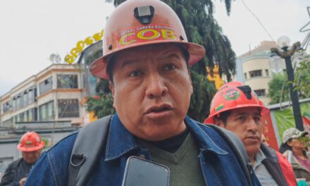 Dirigente de la COB, Mario Argollo, gana en un mes lo que muchos bolivianos ganan en casi un año