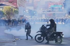 Bolivia vuelve a escalar en riesgo país por los conflictos y bloqueos