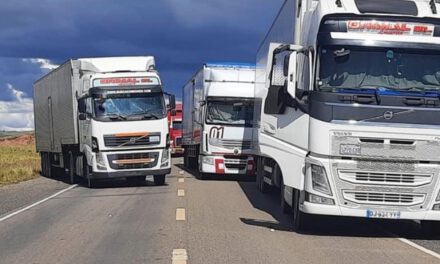 Transporte pesado cuestiona bloqueos y pide investigar a dirigentes y autoridades por el conflicto