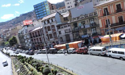 Escasez de combustible agrava el transporte en La Paz y El Alto