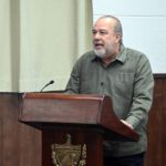 CUBA ANUNCIÓ UN GIRO HISTÓRICO PRO-MERCADO TRAS LA ASFIXIA DEL BLOQUEO ESTADOUNIDENSE