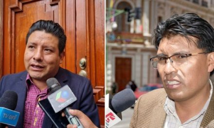 Santos Quispe llama “tránsfuga” a Nilton Condori y le exige dejar de usar el nombre de «El Mallku»