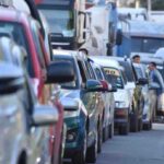 Persisten las filas por combustible en varias ciudades pese al incremento en la distribución