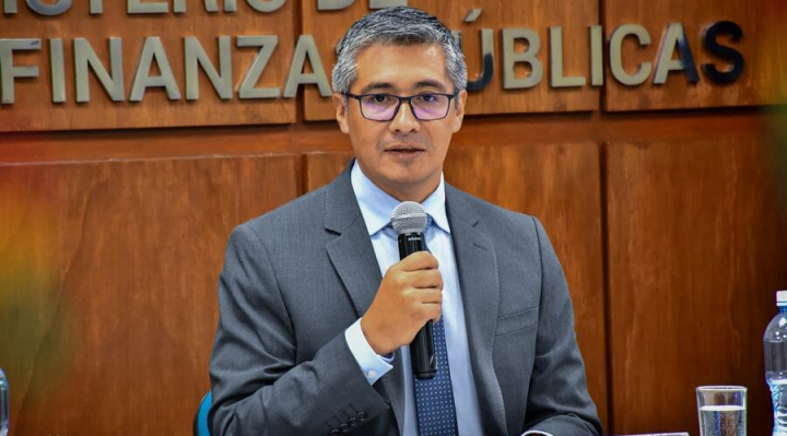 Bolivia reduce su riesgo país y proyecta un dólar referencial de un dígito hasta diciembre