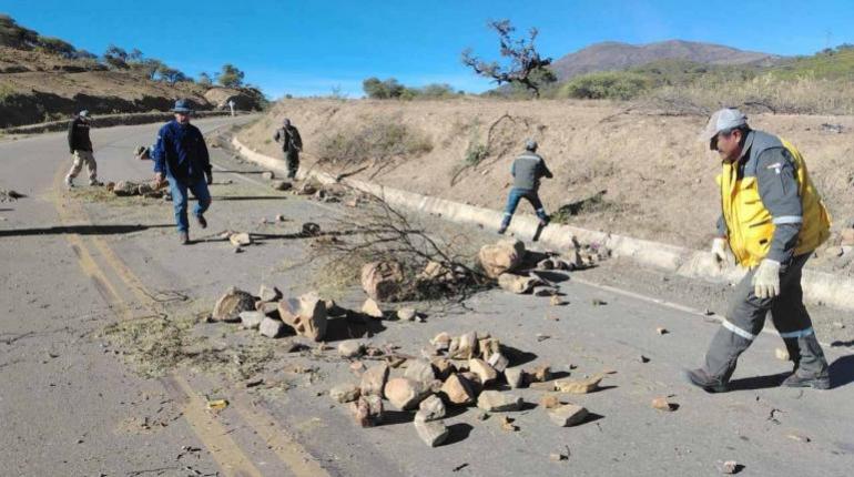 Chuquisaca levanta bloqueos tras acuerdo con pueblos originarios y habilita sus carreteras