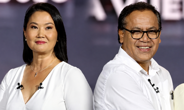 Keiko Fujimori toma una mínima ventaja sobre Roberto Sánchez con el 98,2% de votos escrutados en Perú