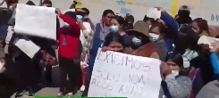 “Las wawas no tienen la culpa”: padres de niños internados claman por oxígeno y medicamentos en La Paz