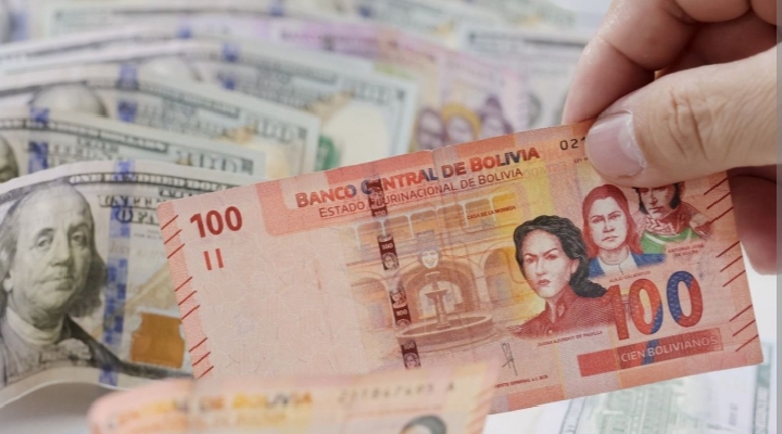 Imputan a una mujer por intentar sobornar a una médica forense con Bs 100 en La Paz