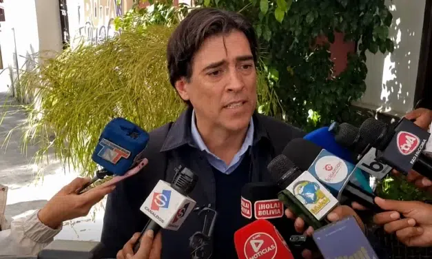 Zamora marca distancia de Doria Medina y Tuto mientras crecen versiones de cambios en el gabinete