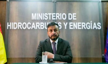 Fiscalía mantiene bajo custodia al exministro Medinaceli por el caso “gasolina basura”