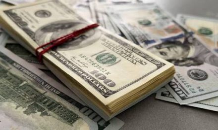 BCB reporta la primera baja del dólar desde la implementación del tipo de cambio flexible