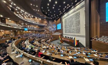 Renuncia en el TSJ intensifica la presión por una reforma judicial