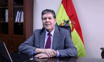 Persisten las filas y el Gobierno admite que no puede decir cuándo se normalizará el abastecimiento