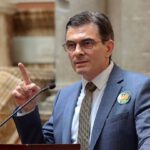Paz anuncia otra vez el paquete de leyes y surgen cuestionamientos por los retrasos