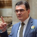 Gobierno limita el aumento mensual de las tarifas eléctricas al 5% mediante un nuevo decreto