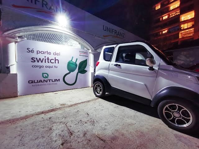 Nuevo decreto reduce el ICE para vehículos eléctricos e híbridos; los modelos 100% eléctricos pagarán 0%