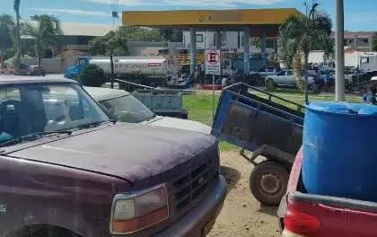 Confeagro denuncia venta de diésel hasta en Bs 14 por litro y exige regularizar el abastecimiento