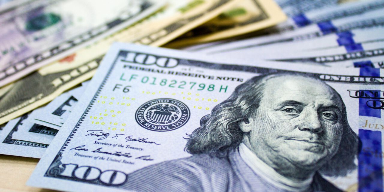 Dólar flexible alcanza Bs 10,40 y acumula alza de Bs 0,57 en una semana