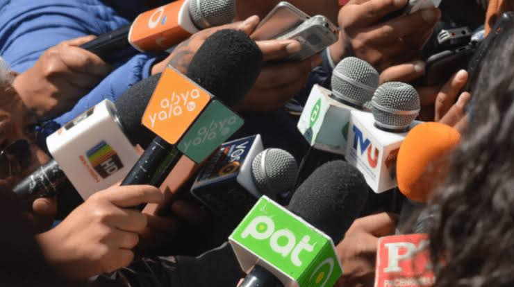 Periodistas cuestionan el proyecto de ley sobre acceso a la información