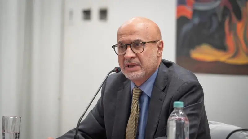 Acuerdo con el FMI es clave para reducir el déficit, afirma Lupo