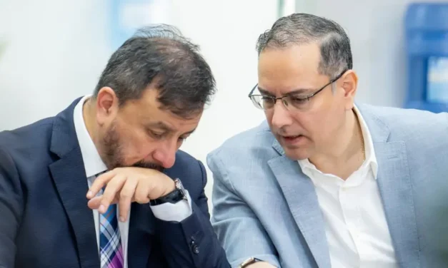 Comisión recomienda ampliar investigación por la gasolina observada a exautoridades de YPFB e Hidrocarburos