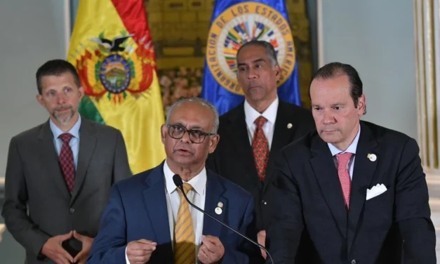 Misión de la OEA ratifica respaldo al Gobierno y continúa agenda de reuniones en Santa Cruz