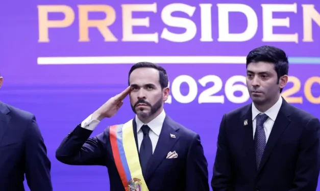 Abelardo de la Espriella asume la Presidencia de Colombia