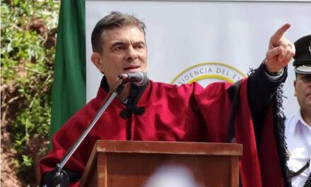 Paz ofrece disculpas por su gestión en tres discursos en menos de una semana