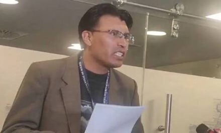Senado suspende por ocho meses a Nilton Condori, acusado de promover los bloqueos