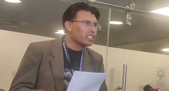Senado suspende por ocho meses a Nilton Condori, acusado de promover los bloqueos