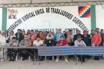 Productores, alcaldes y sectores agrarios se unen contra el DS 5676 y dan ultimátum al Gobierno