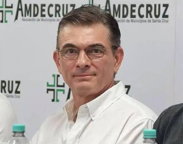 Paz reconoce fracaso de YPFB en el abastecimiento y apunta contra la subvención