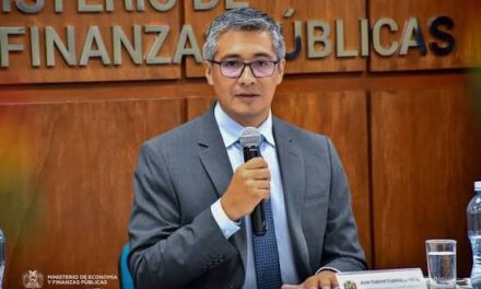 Espinoza responderá el martes por bonos soberanos, billetes Serie B, PGE y caso Pari