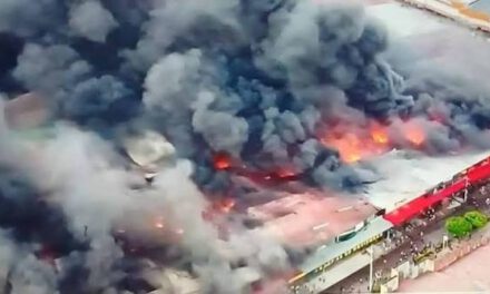 INCENDIO EN LA FERIA BARRIO LINDO AFECTÓ A CERCA DE 10 MIL PUESTOS DE 14 ASOCIACIONES