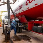 YPFB descarta escasez de gasolina y admite presión por mayor demanda de diésel