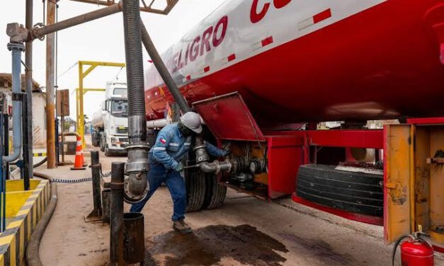 YPFB descarta escasez de gasolina y admite presión por mayor demanda de diésel