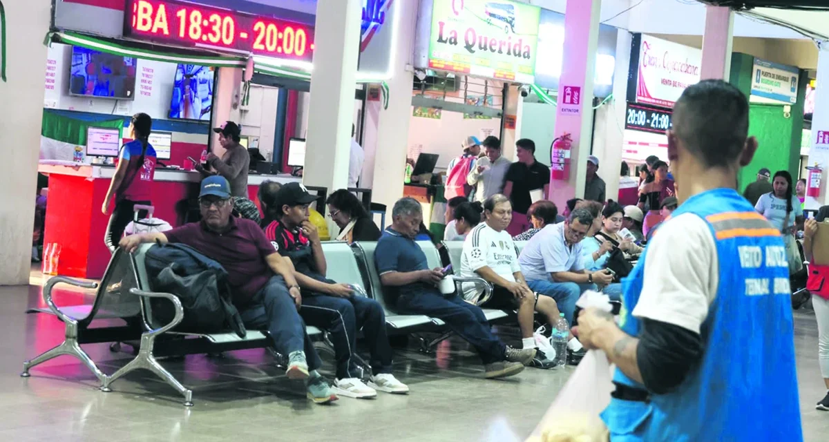 Pasajes interdepartamentales suben hasta 100% ante falta de nuevas tarifas oficiales