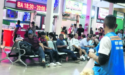 Pasajes interdepartamentales suben hasta 100% ante falta de nuevas tarifas oficiales